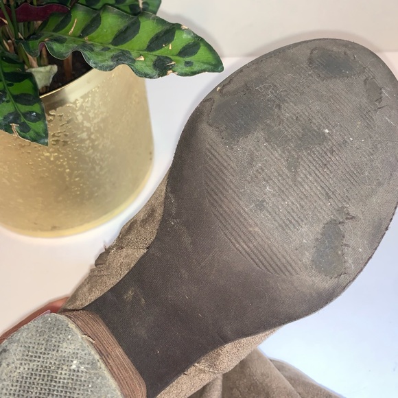 MADDEN GIRL • Tan Suede Over The Knee Boot - Picture 4 of 4